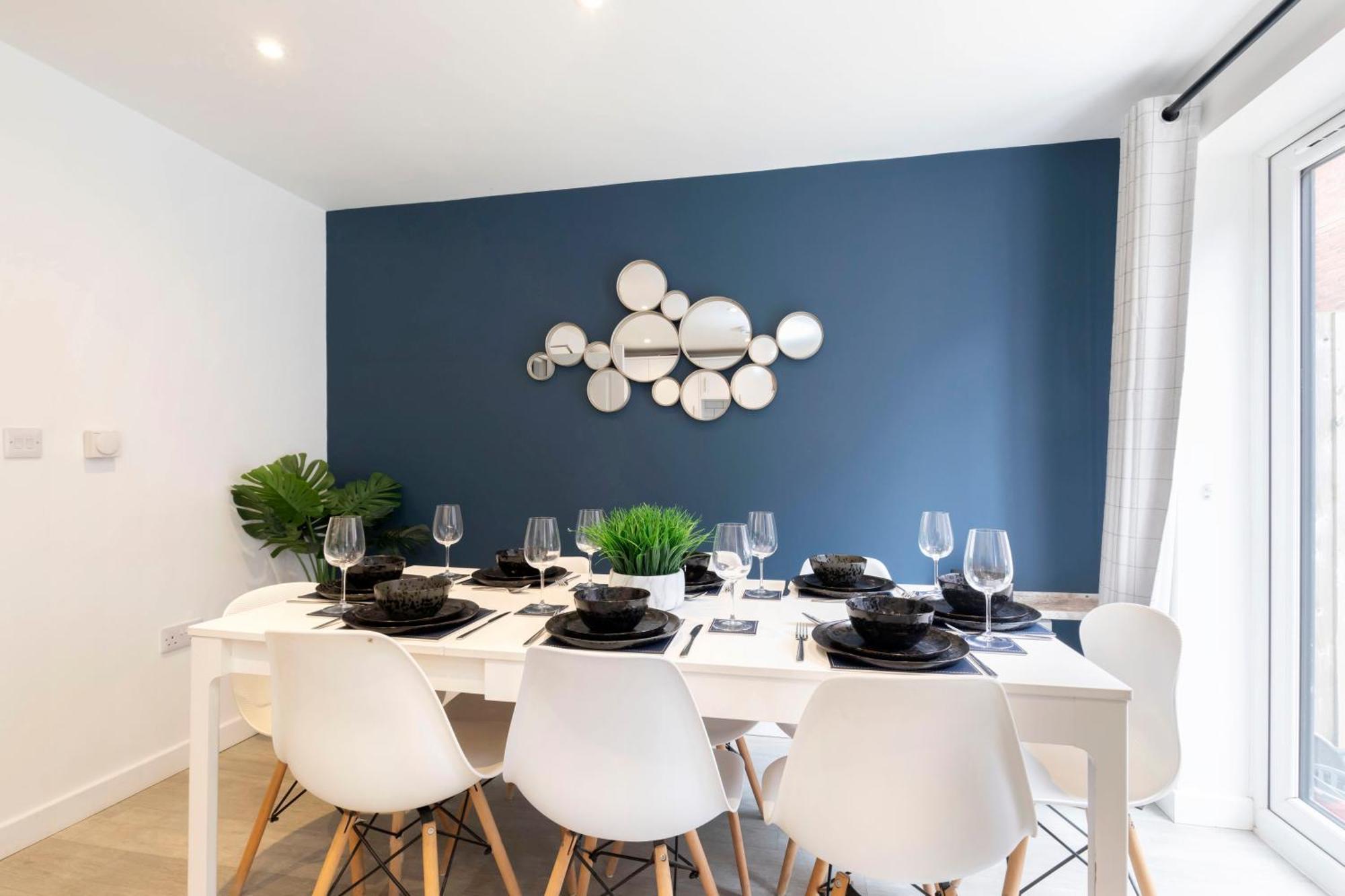 Modern Four Bedroom Four Bathroom Home Cheltenham Kültér fotó